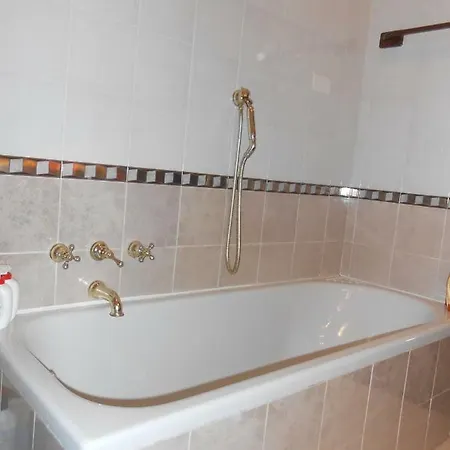 Casa Vacanza Tre Pini Feriehus