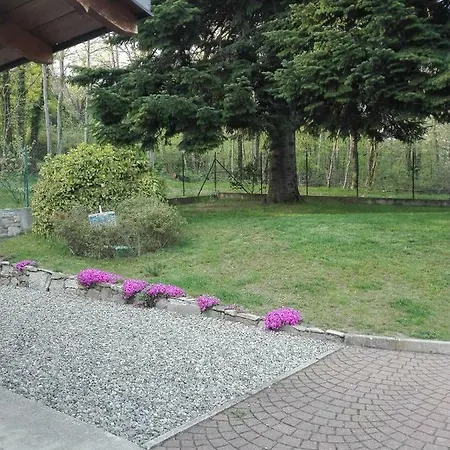 Casa Vacanza Tre Pini Feriehus